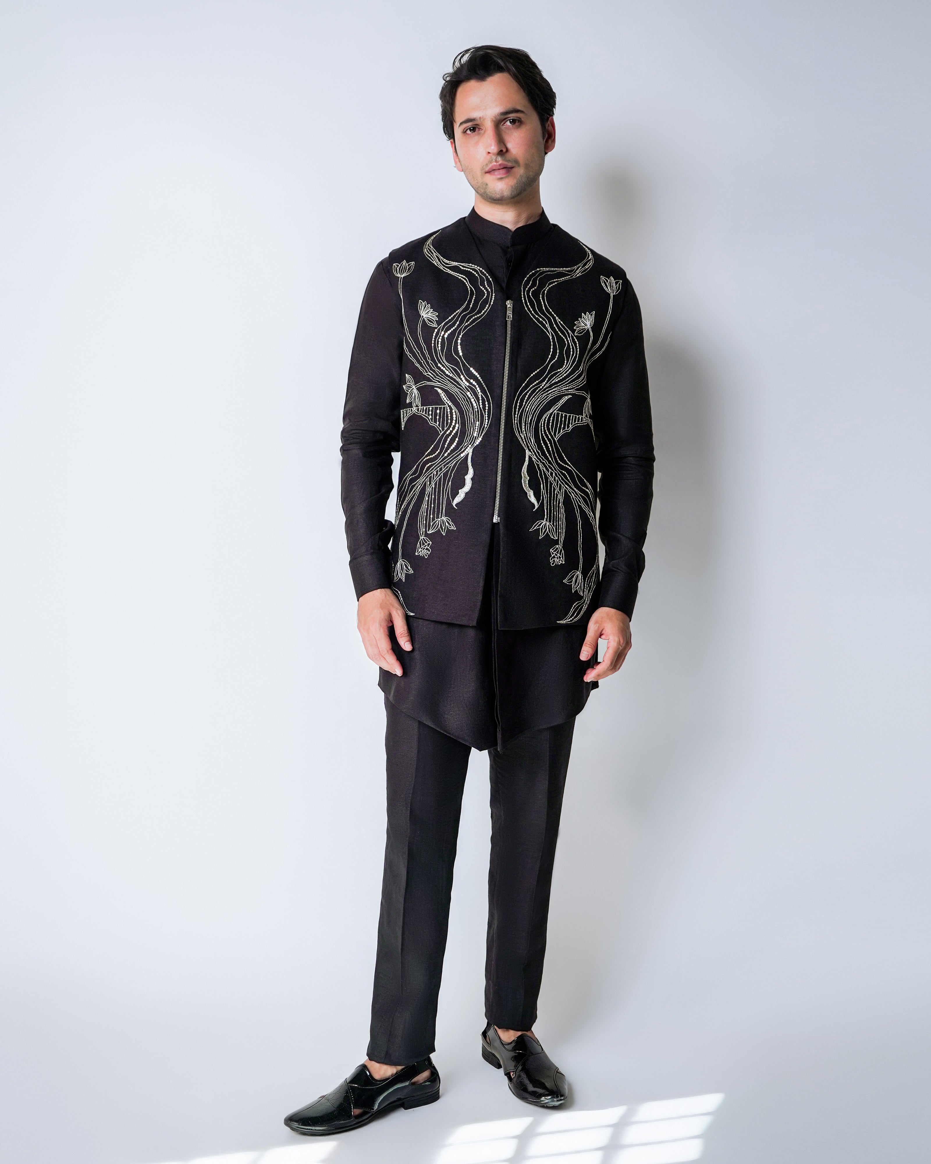 Black Linen Kasab and Metal Disk zipper Handwork bundi set
