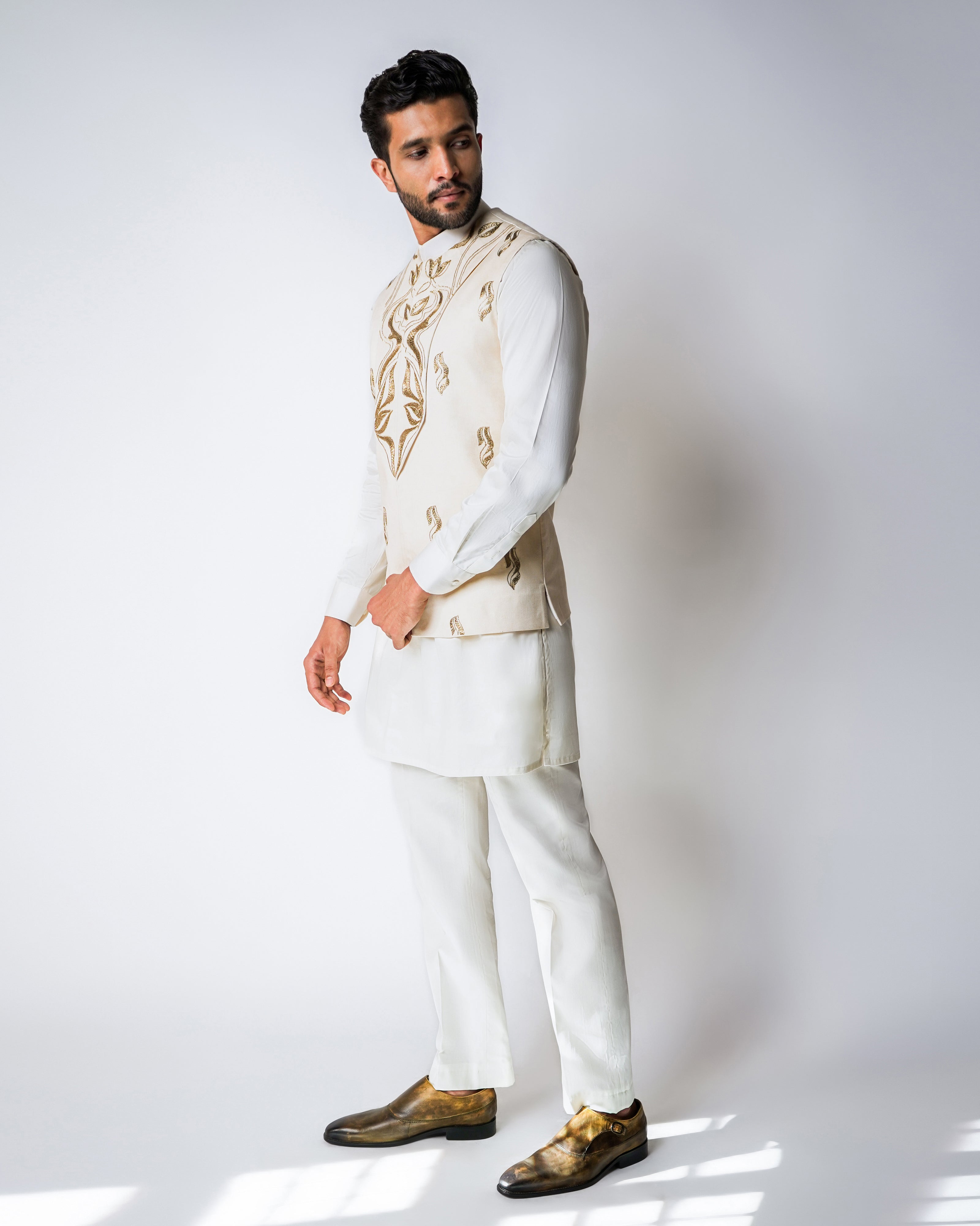 Cream and gold Cotton Kasab Dori Handwork collared bundi set